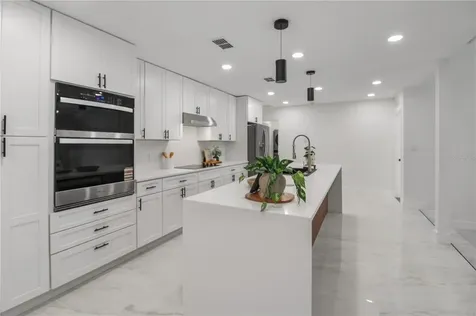 2524 Blue Lake Court Apopka FL 32703