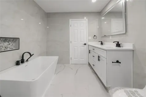 2524 Blue Lake Court Apopka FL 32703