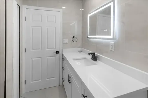 2524 Blue Lake Court Apopka FL 32703