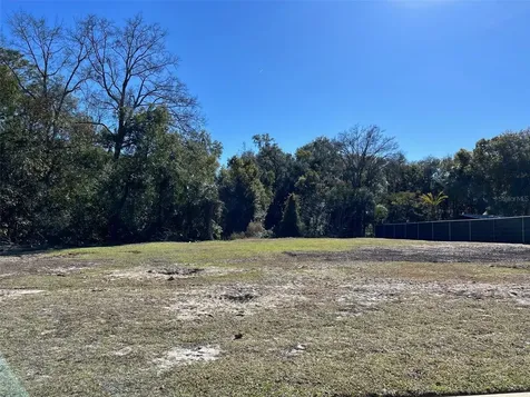 751 W Pennsylvania Avenue Lake Helen FL 32744
