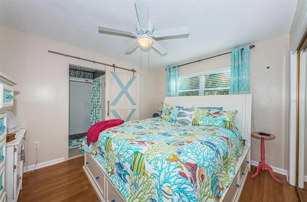2015 Park Street N St Petersburg FL 33710