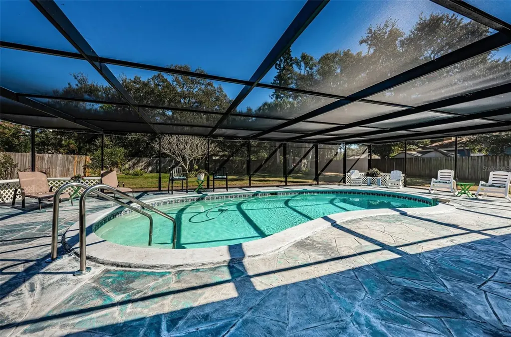 2015 Park Street N St Petersburg FL 33710