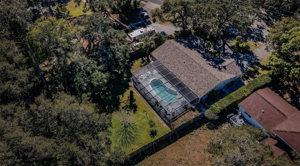 2015 Park Street N St Petersburg FL 33710