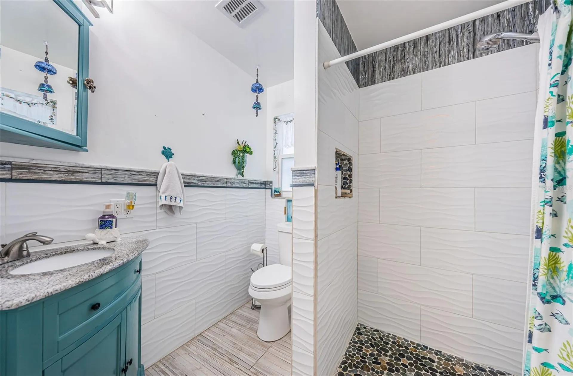 2015 Park Street N St Petersburg FL 33710