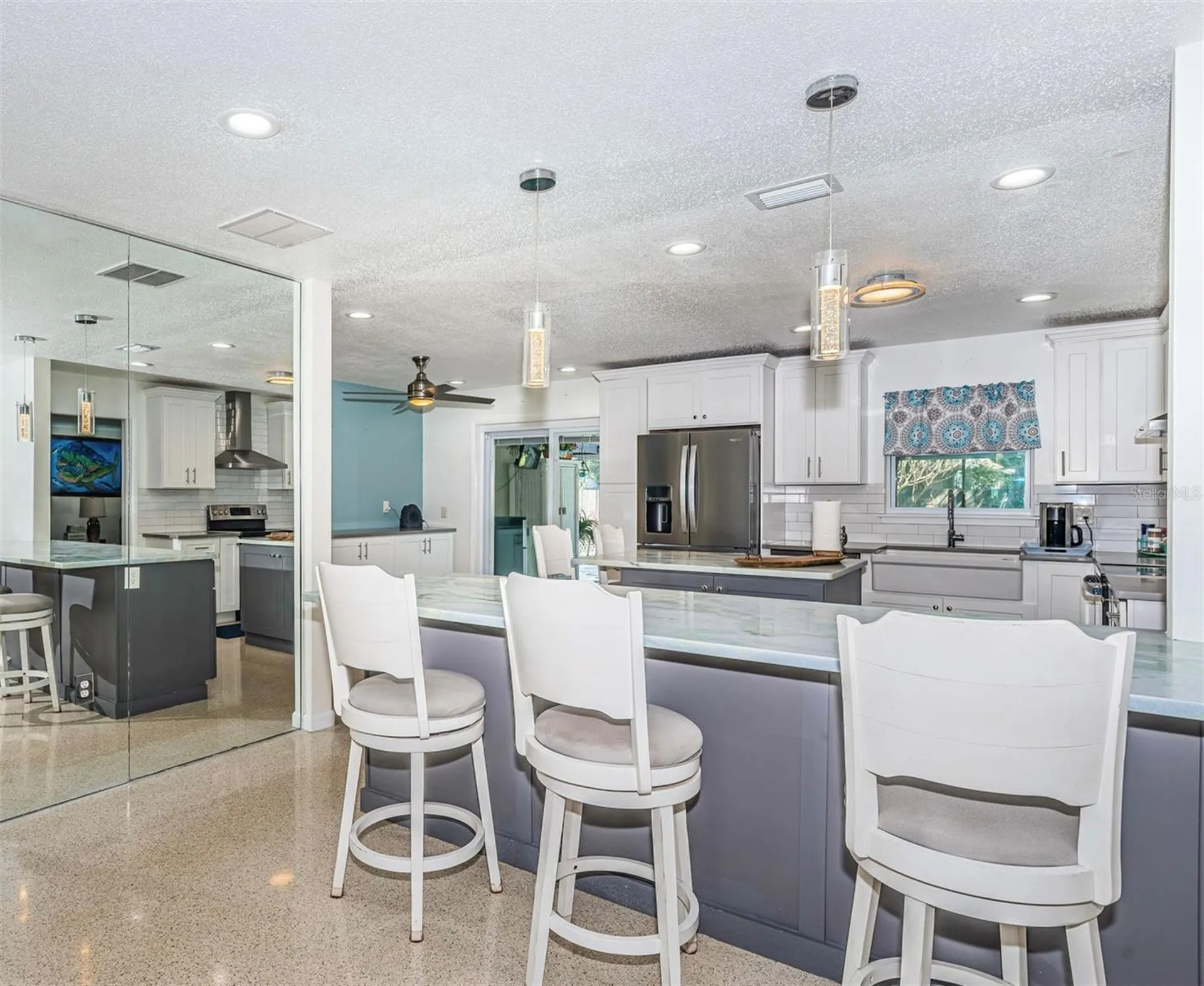 2015 Park Street N St Petersburg FL 33710