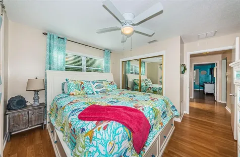 2015 Park Street N St Petersburg FL 33710