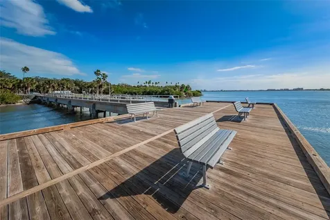 2015 Park Street N St Petersburg FL 33710