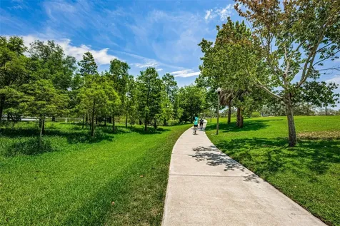 2015 Park Street N St Petersburg FL 33710