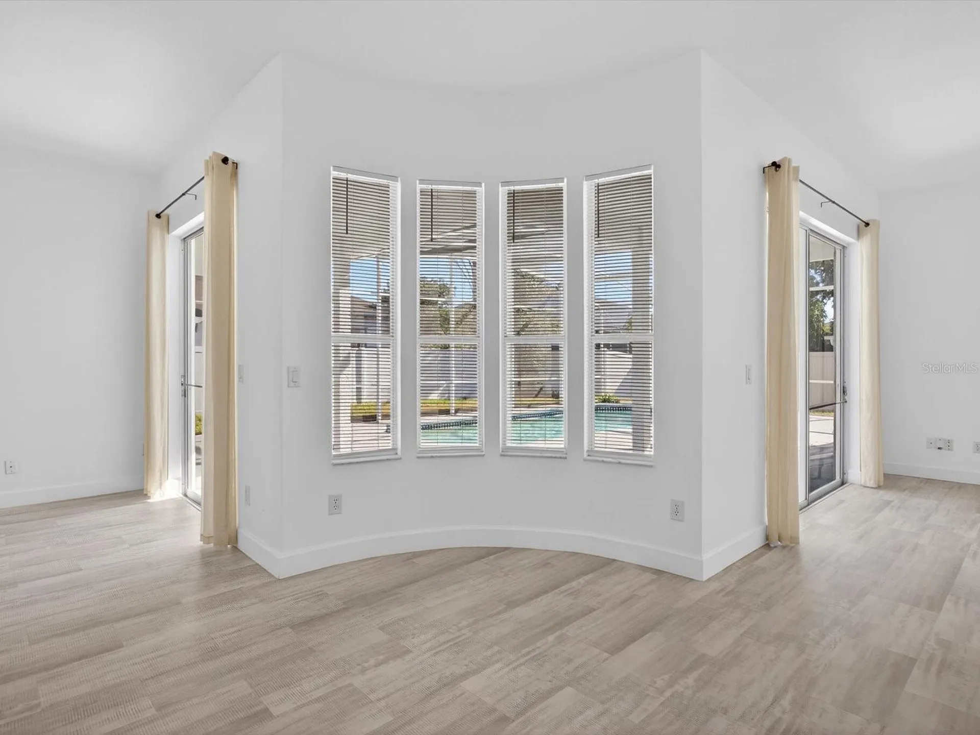 411 Boxwood Drive Davenport FL 33837
