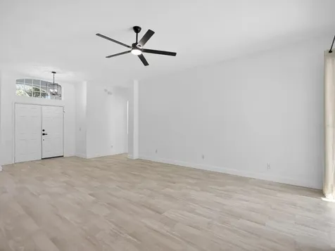 411 Boxwood Drive Davenport FL 33837