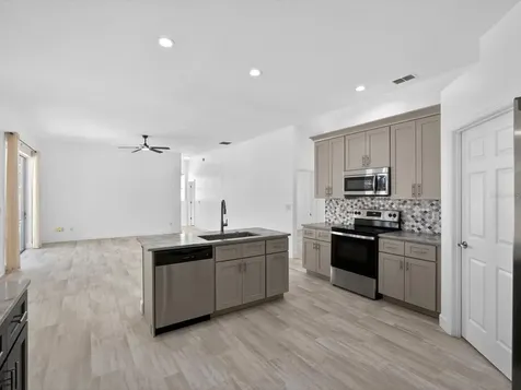 411 Boxwood Drive Davenport FL 33837