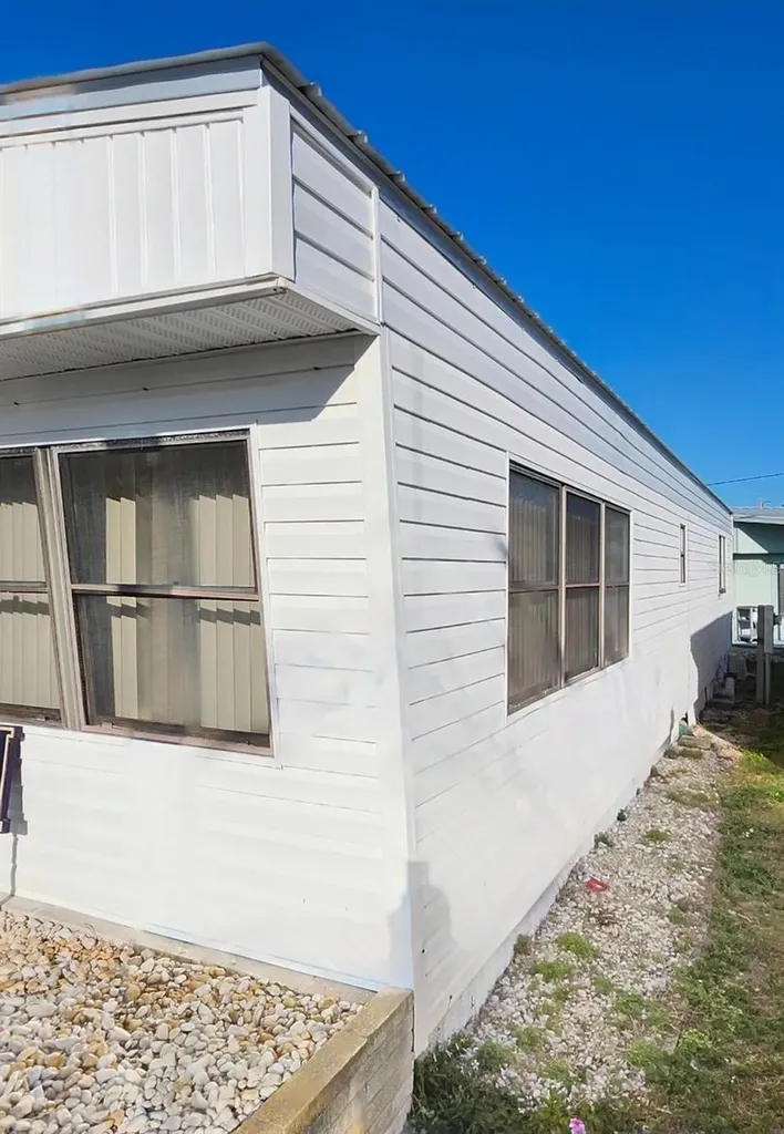 2003 Minnesota Avenue Bradenton FL 34207