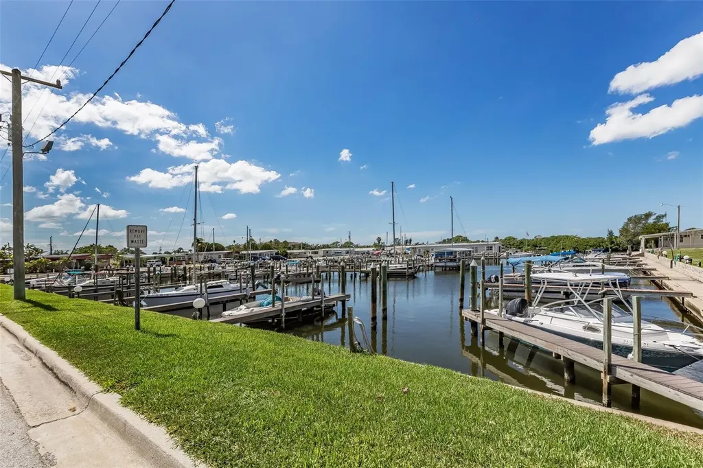 2003 Minnesota Avenue Bradenton FL 34207