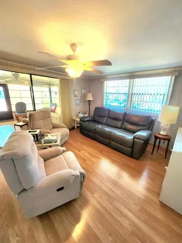 2003 Minnesota Avenue Bradenton FL 34207