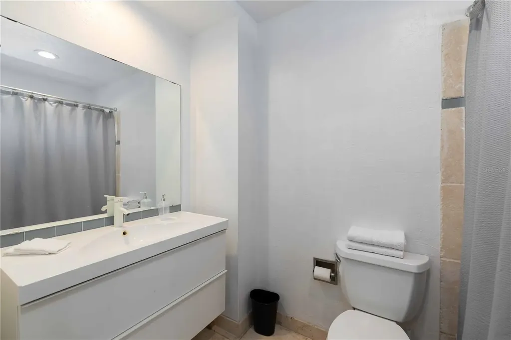 5211 Cedar Hammock Court Sarasota FL 34232