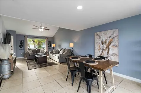 5211 Cedar Hammock Court Sarasota FL 34232