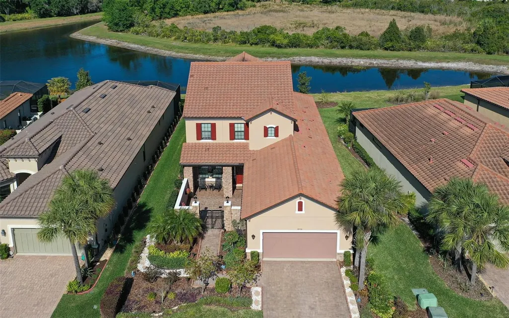 8530 Grand Alberato Road Tampa FL 33647