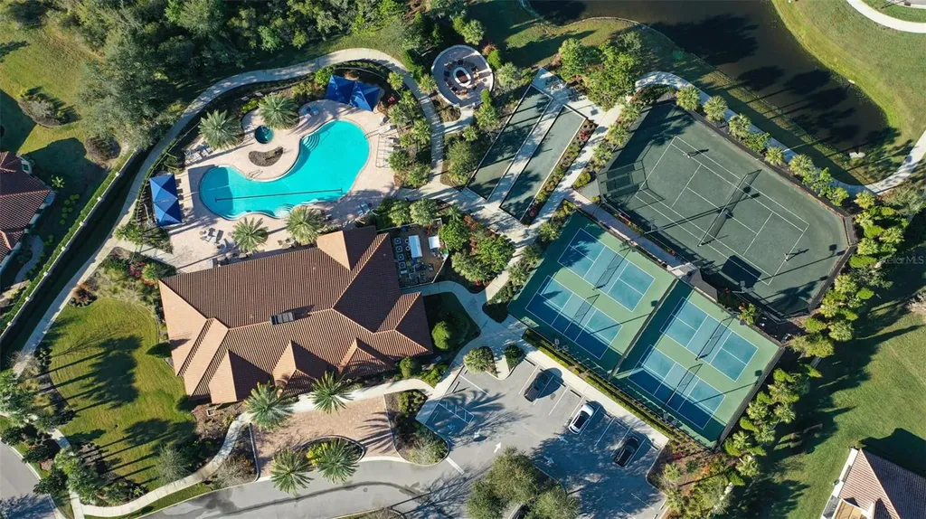8530 Grand Alberato Road Tampa FL 33647