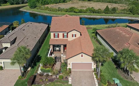 8530 Grand Alberato Road Tampa FL 33647