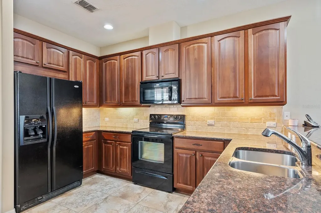 22019 Belgian Court Mount Dora FL 32757