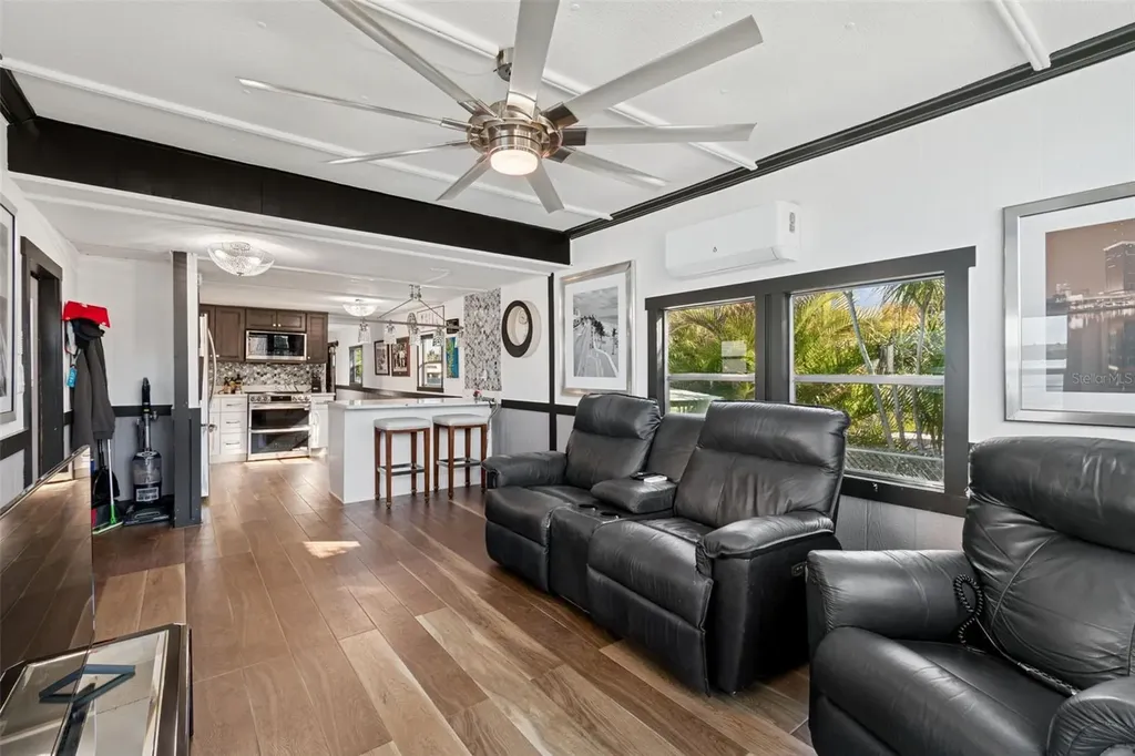 7091 Westwind Street Weeki Wachee FL 34607