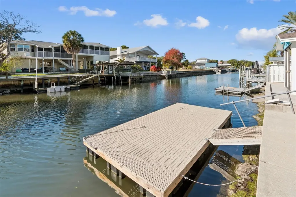 7091 Westwind Street Weeki Wachee FL 34607