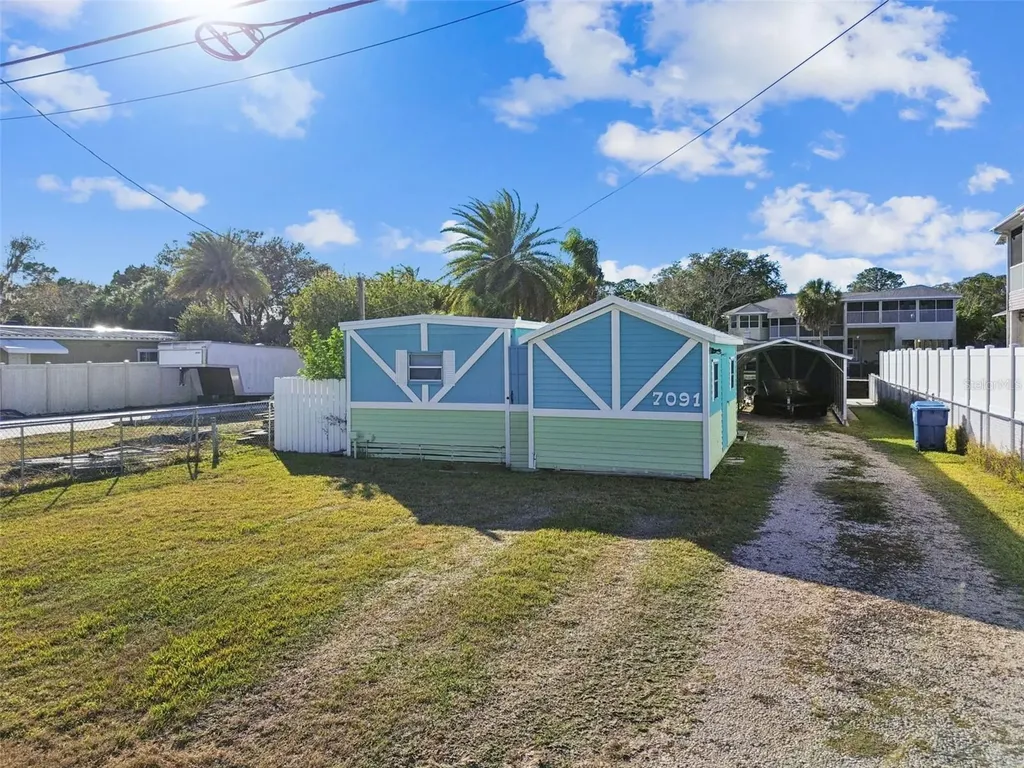 7091 Westwind Street Weeki Wachee FL 34607