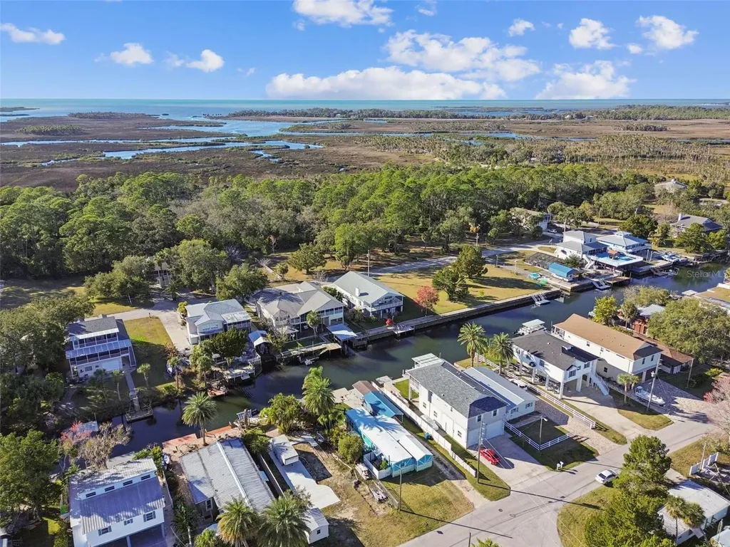 7091 Westwind Street Weeki Wachee FL 34607