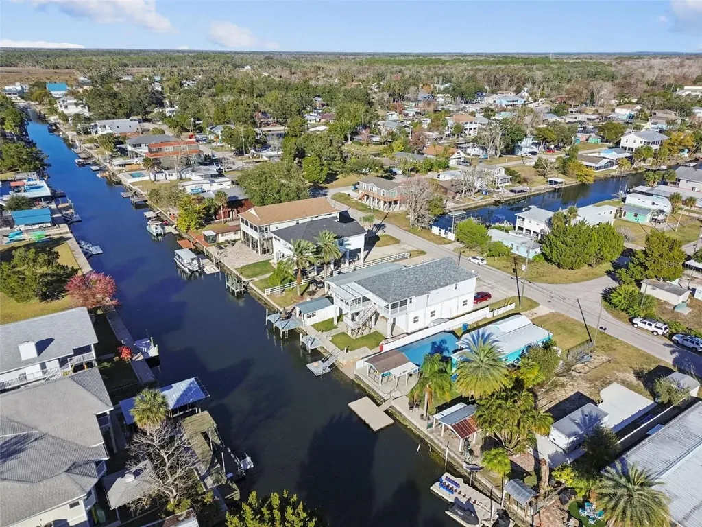 7091 Westwind Street Weeki Wachee FL 34607