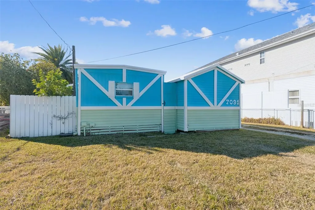 7091 Westwind Street Weeki Wachee FL 34607
