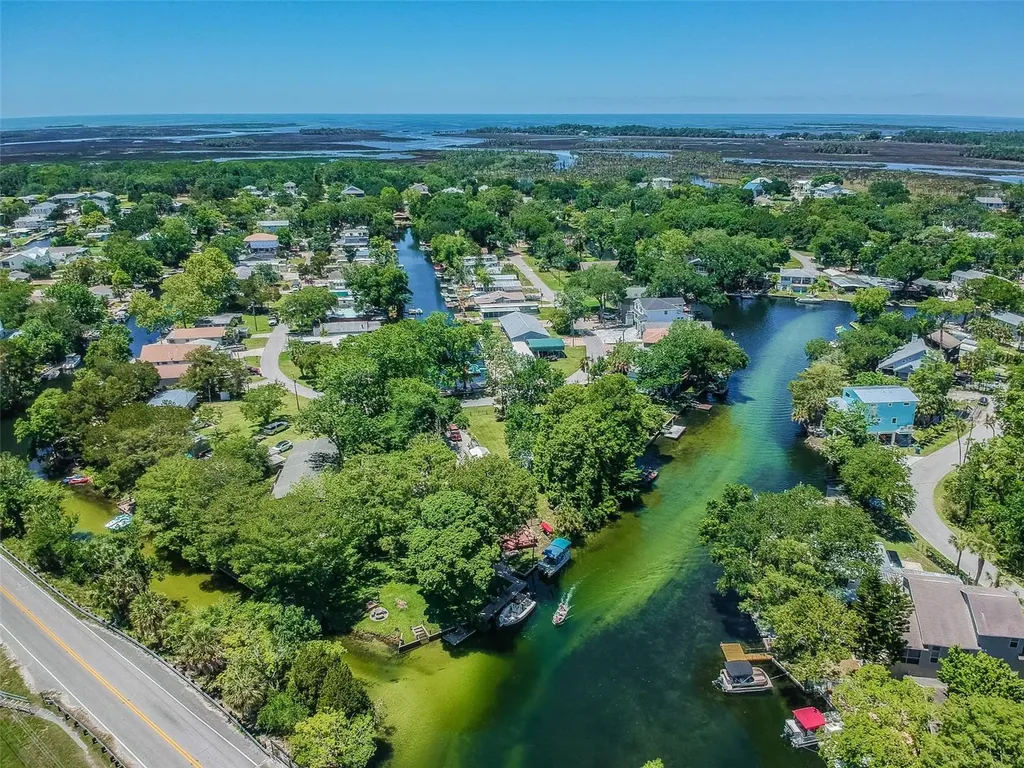 7091 Westwind Street Weeki Wachee FL 34607