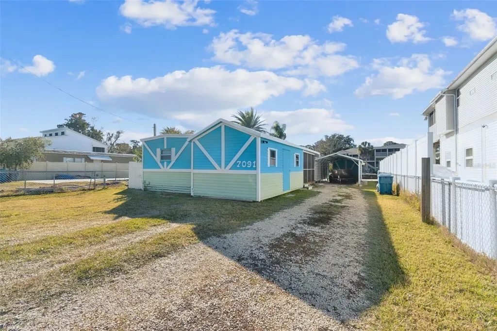 7091 Westwind Street Weeki Wachee FL 34607