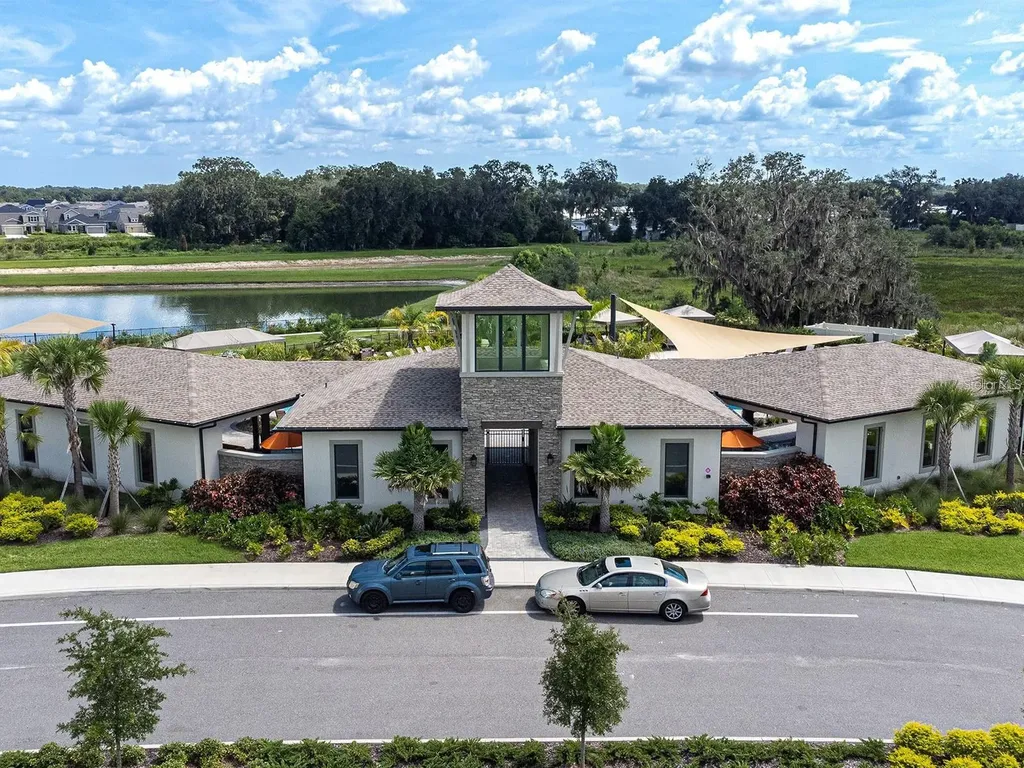 2910 Boxwood Grove Row Wesley Chapel FL 33543