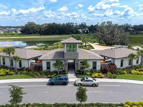 2910 Boxwood Grove Row Wesley Chapel FL 33543