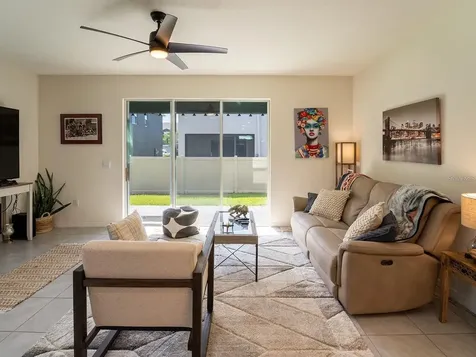 2910 Boxwood Grove Row Wesley Chapel FL 33543