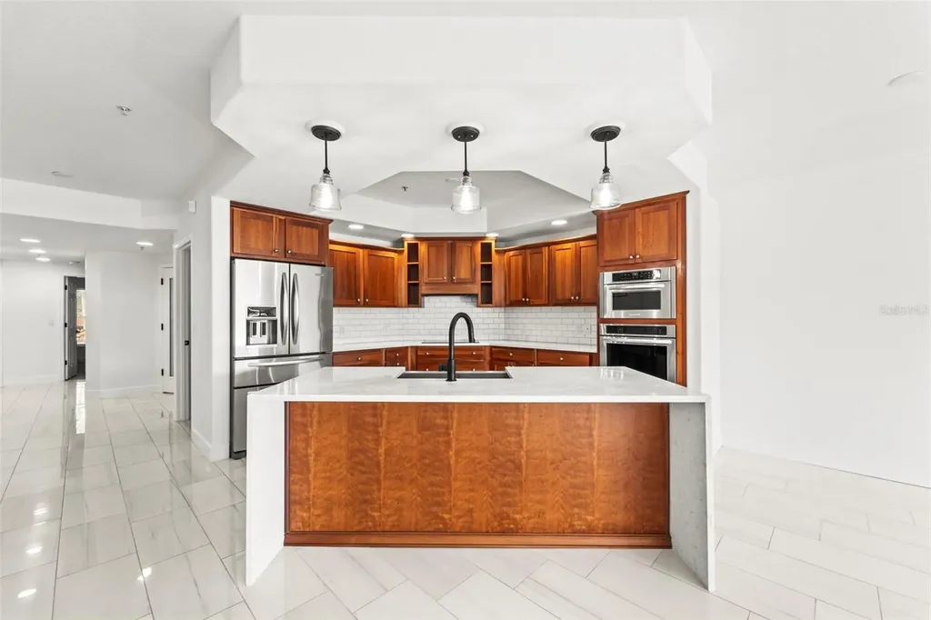 1645 Pinellas Bayway S Tierra Verde FL 33715