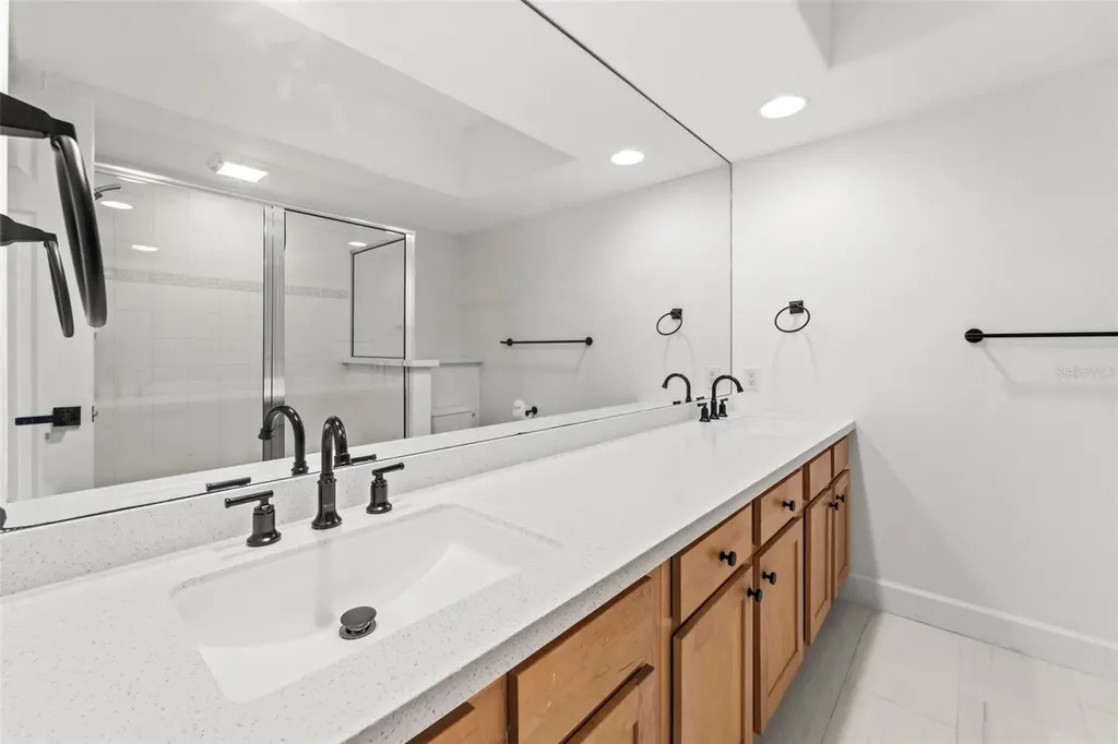 1645 Pinellas Bayway S Tierra Verde FL 33715
