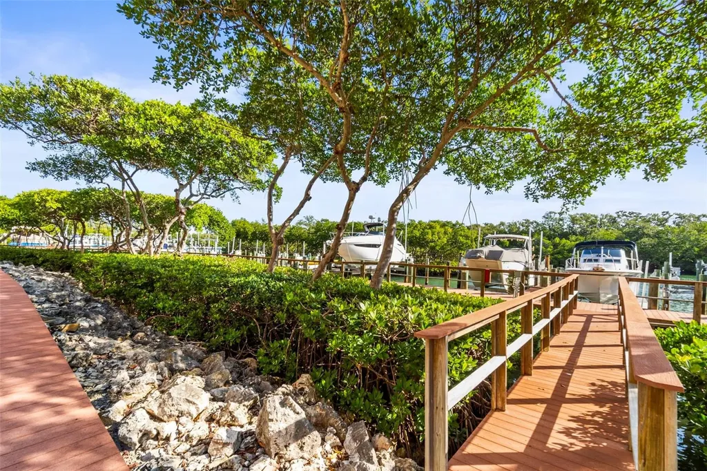 1645 Pinellas Bayway S Tierra Verde FL 33715