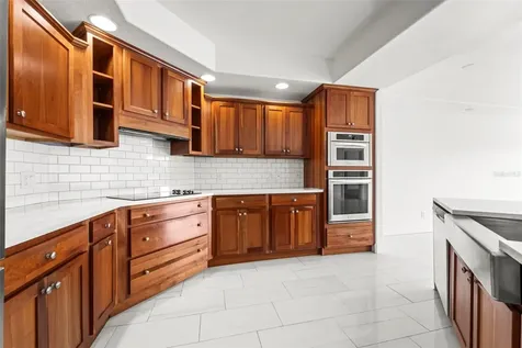 1645 Pinellas Bayway S Tierra Verde FL 33715