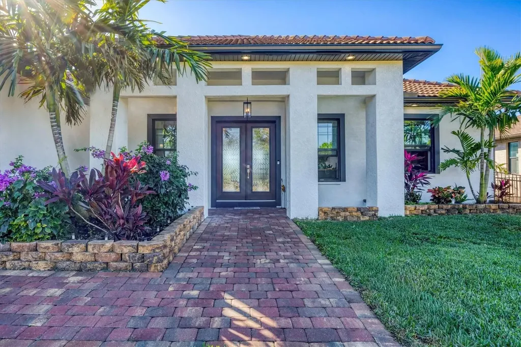15504 Hennipen Circle Port Charlotte FL 33981