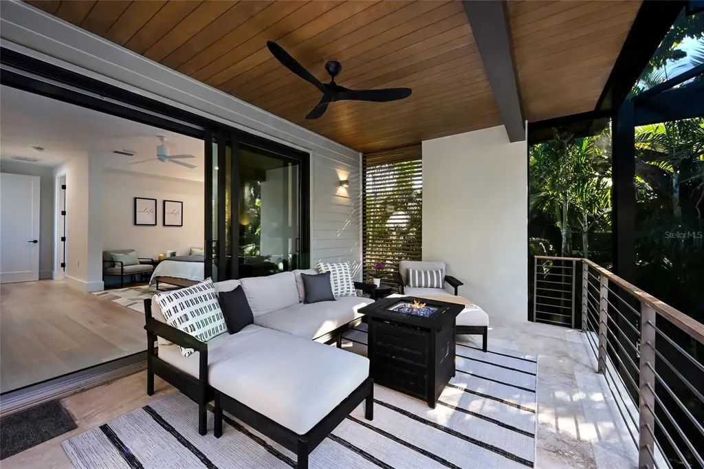 948 Citrus Avenue Sarasota FL 34236