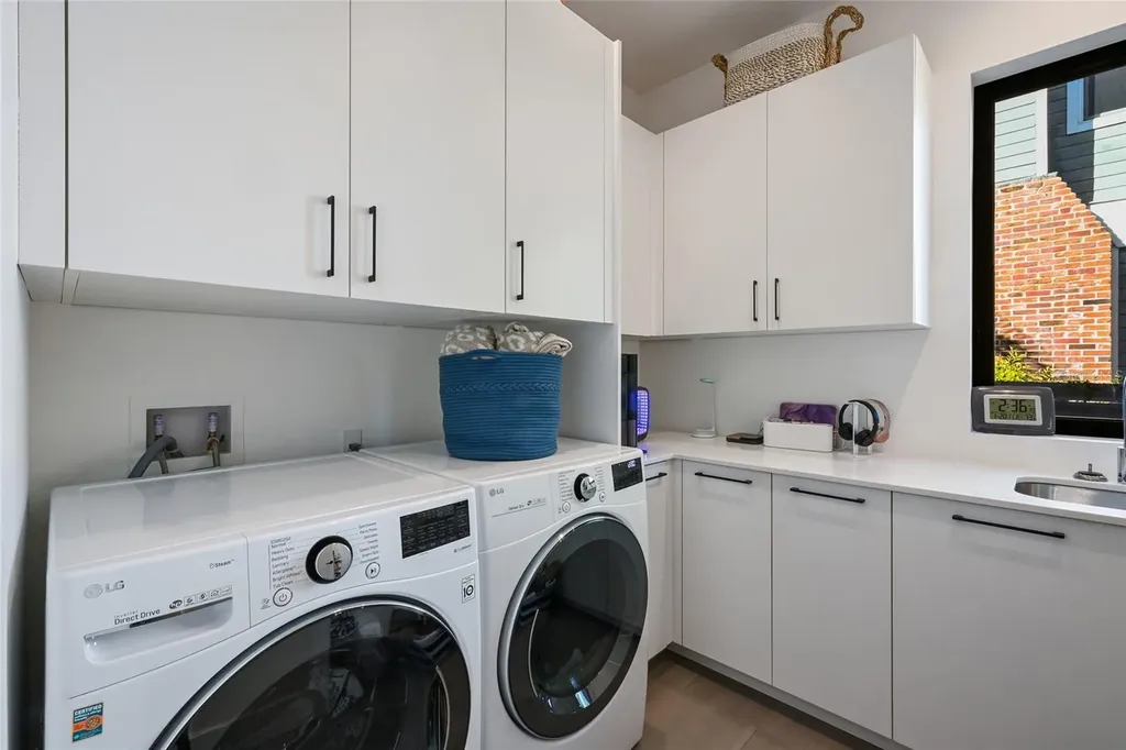 948 Citrus Avenue Sarasota FL 34236