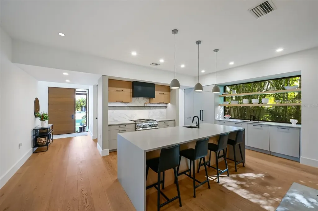 948 Citrus Avenue Sarasota FL 34236