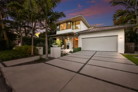 948 Citrus Avenue Sarasota FL 34236