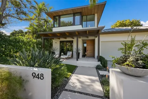 948 Citrus Avenue Sarasota FL 34236