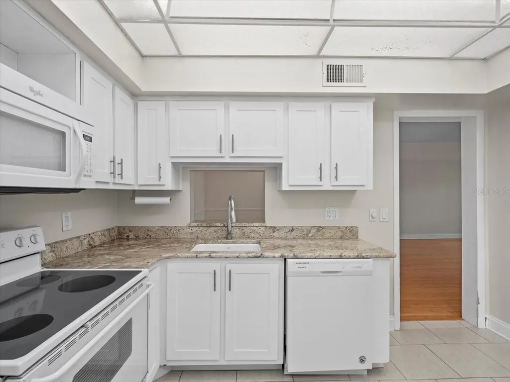 1503 Cordova Green Seminole FL 33777