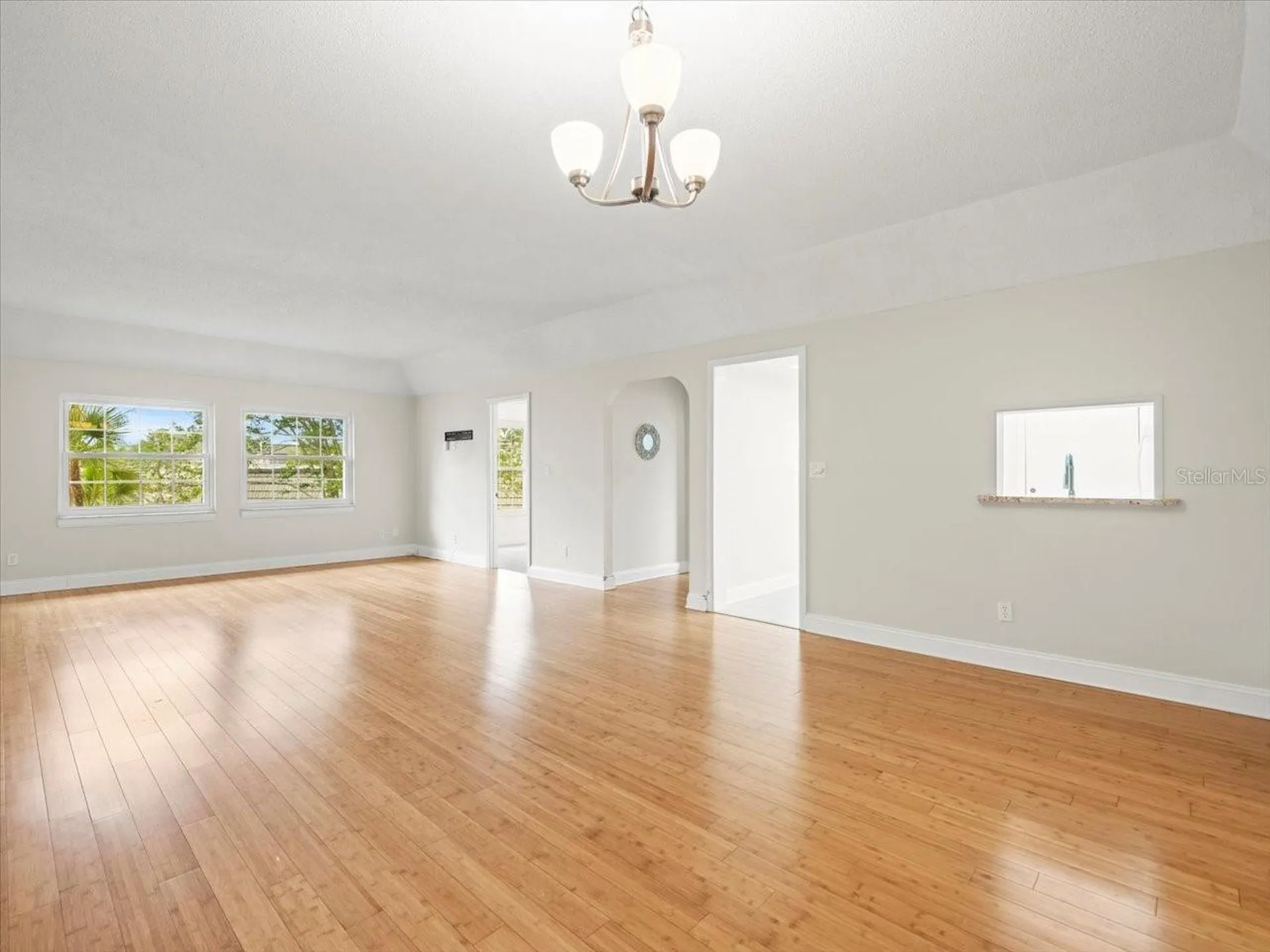 1503 Cordova Green Seminole FL 33777