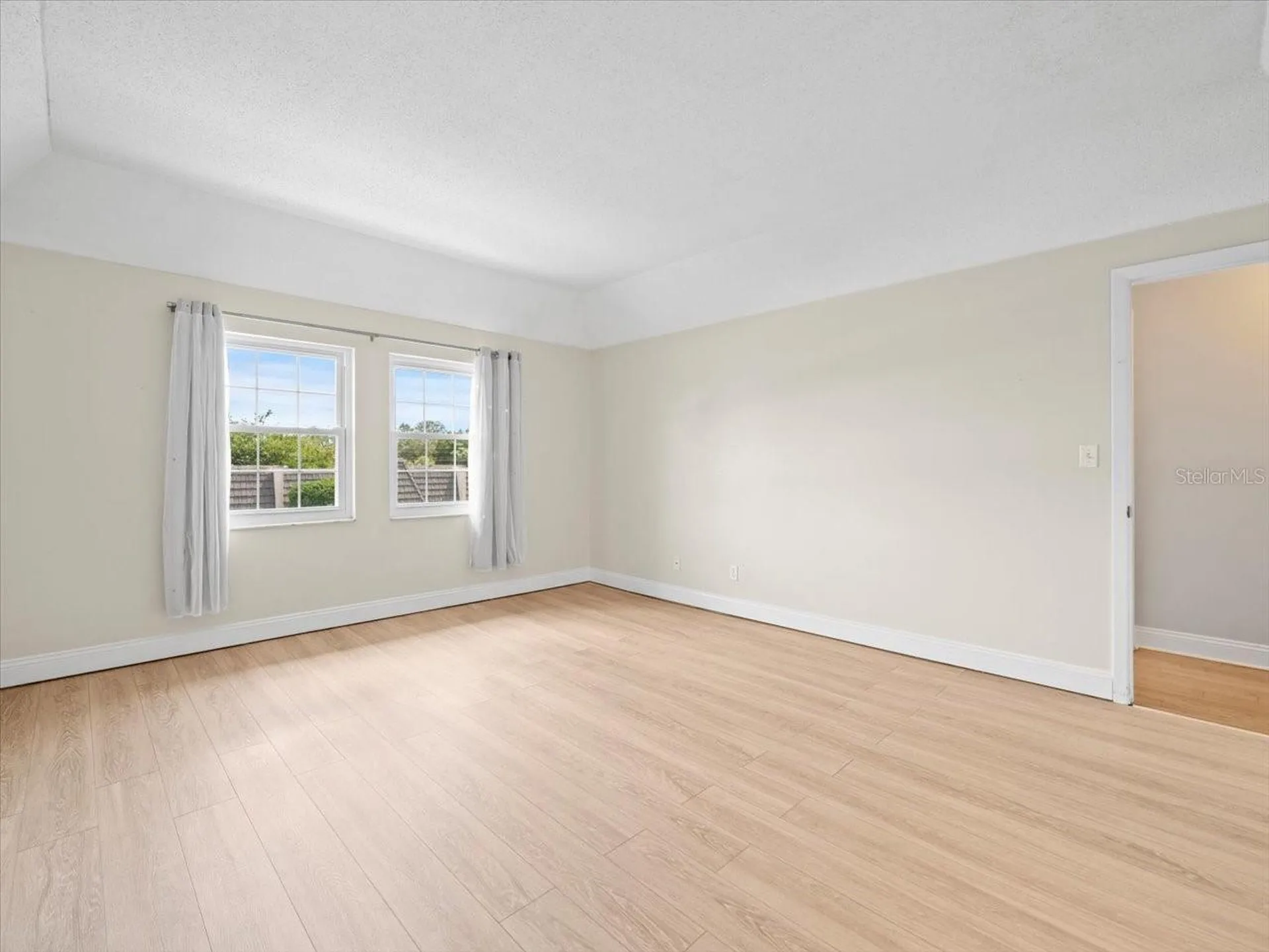 1503 Cordova Green Seminole FL 33777