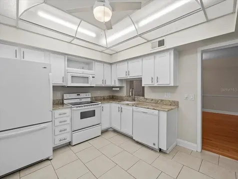 1503 Cordova Green Seminole FL 33777
