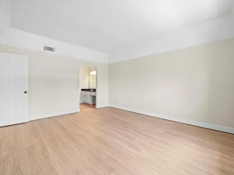 1503 Cordova Green Seminole FL 33777